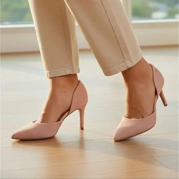 NEW- Calvin Klein Women's Pink Heels - Picture 2 of 8